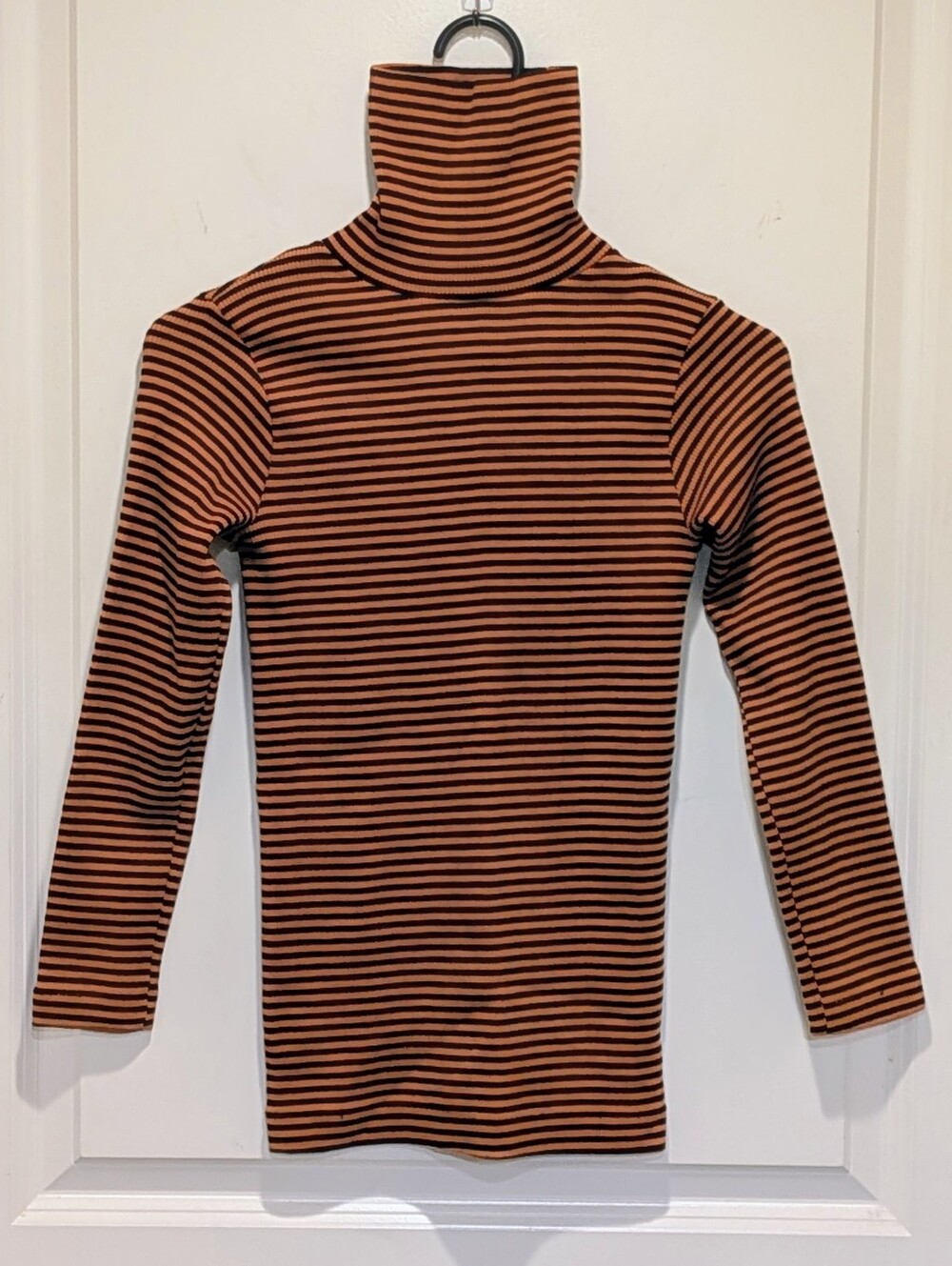 EUC XS Black and Orange Striped Acrylic Stretch Knit Turtleneck Sweater